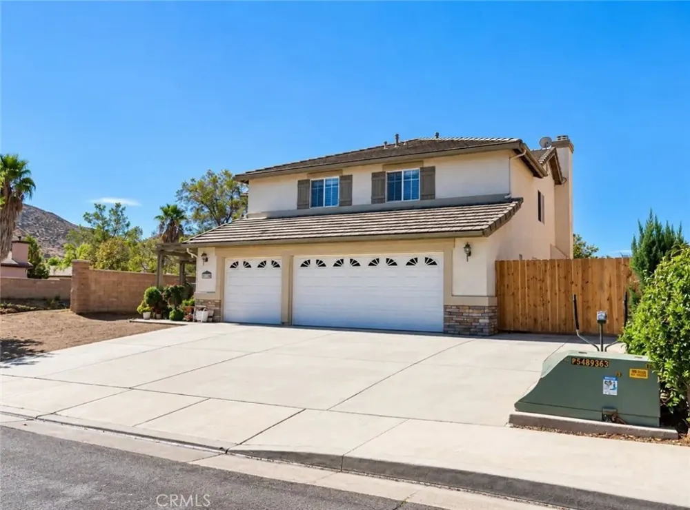 31685 Canyon Ridge Lake Elsinore, CA 92532