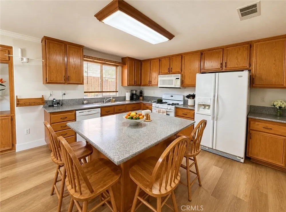 31685 Canyon Ridge Lake Elsinore, CA 92532