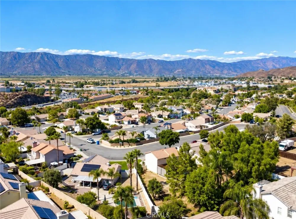 31685 Canyon Ridge Lake Elsinore, CA 92532