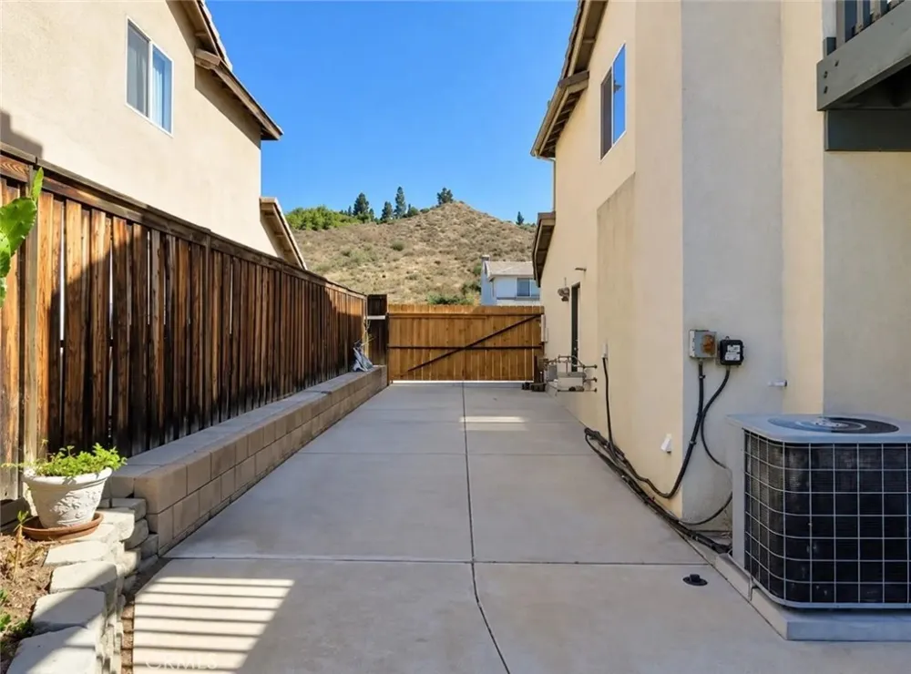 31685 Canyon Ridge Lake Elsinore, CA 92532