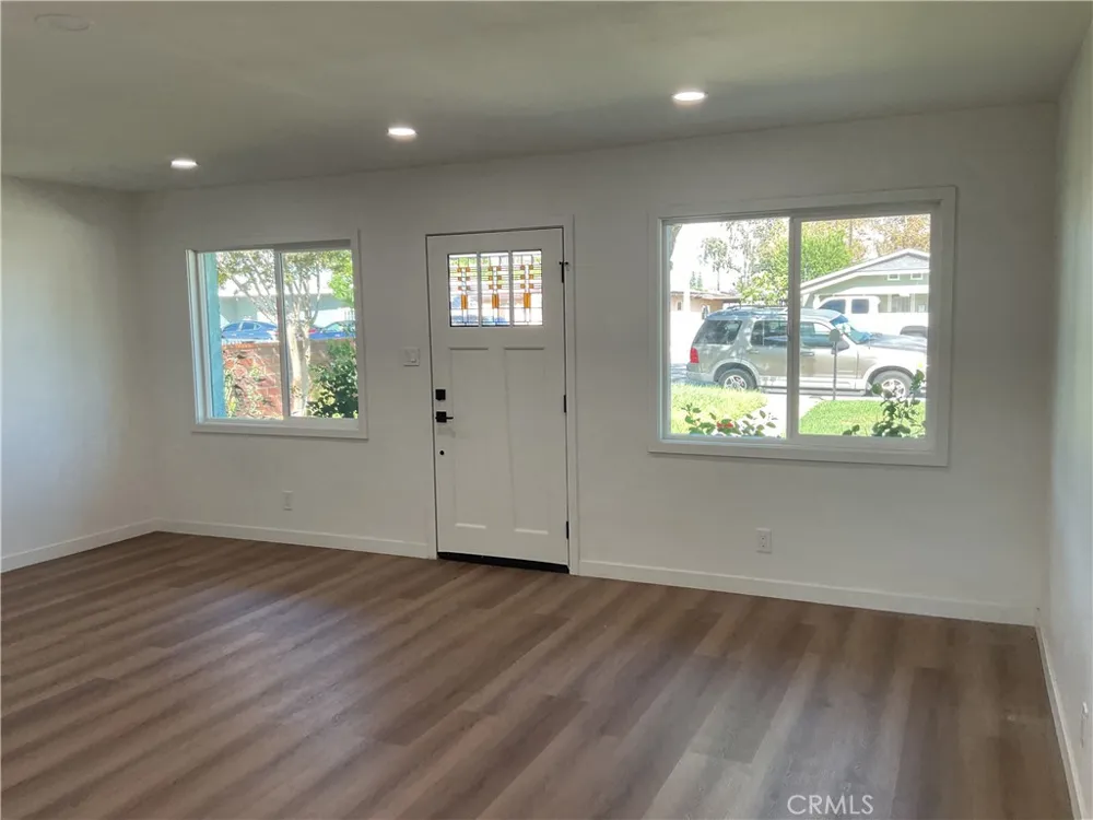 13264 2nd Chino, CA 91710
