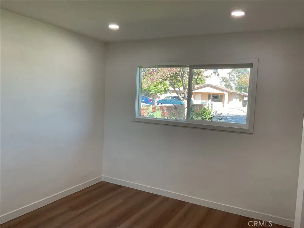 13264 2nd Chino, CA 91710