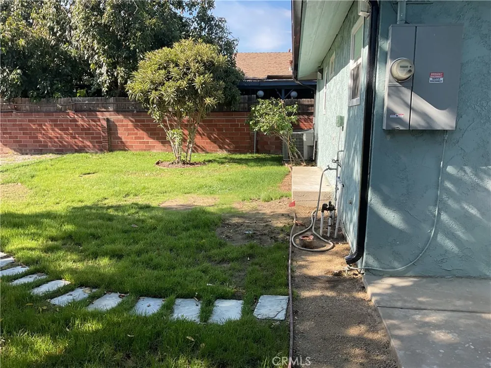13264 2nd Chino, CA 91710