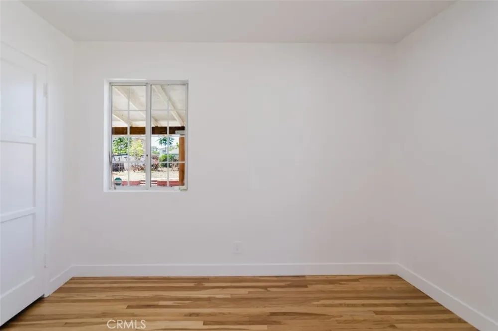 7737 Cleon Avenue Sun Valley, CA 91352