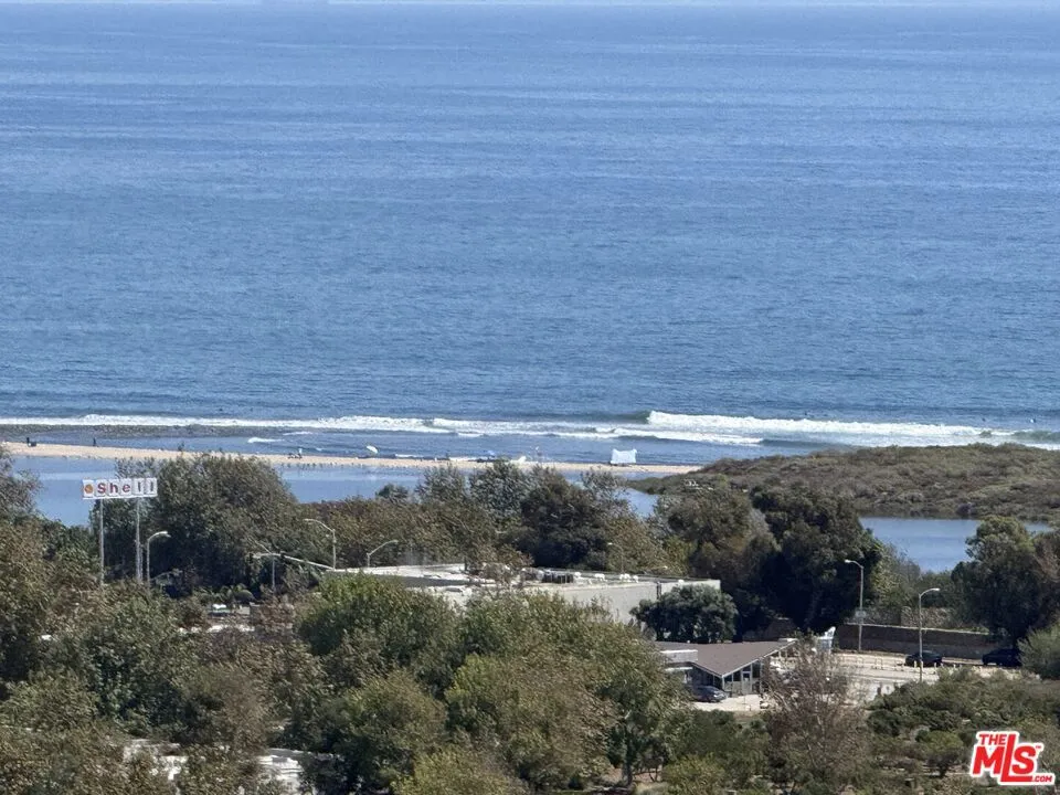 23907 Malibu Knolls Road Malibu, CA 90265