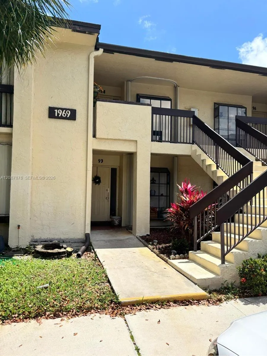 1969 SW 15th St #93 Deerfield Beach, FL 33442