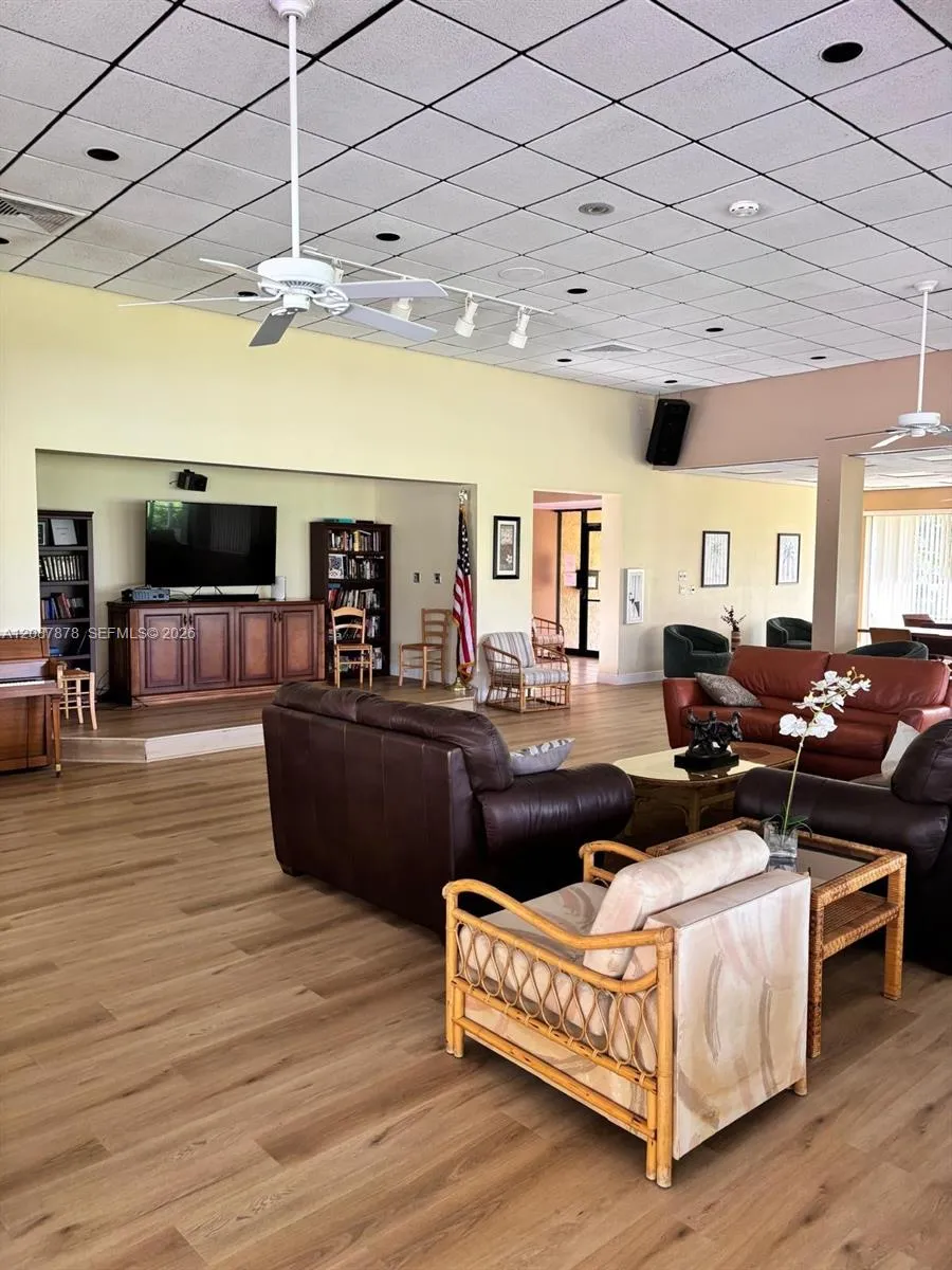 1969 SW 15th St #93 Deerfield Beach, FL 33442
