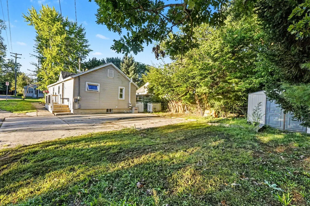 617 Wright Street NE Grand Rapids, MI 49505
