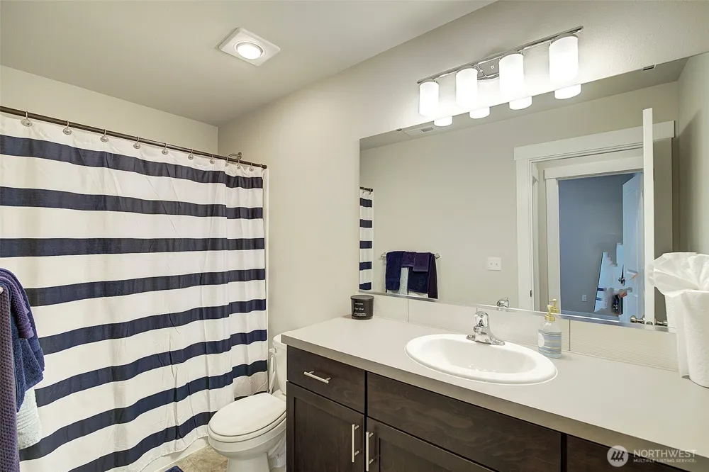 3420 104th Drive NE Lake Stevens, WA 98258