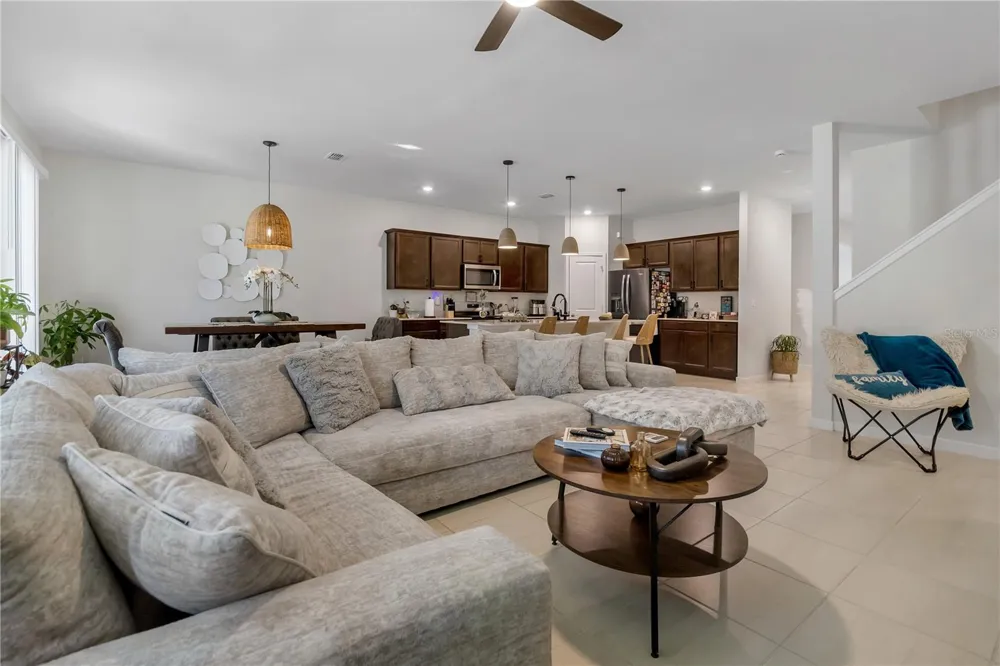 3987 MEANDERING BAY DRIVE Apopka, FL 32712