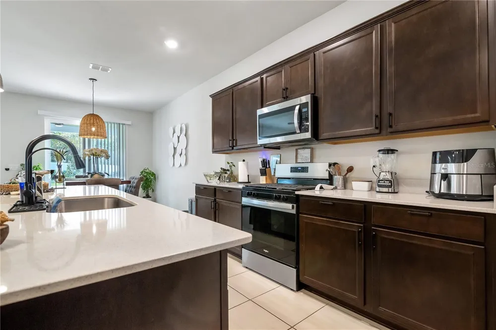 3987 MEANDERING BAY DRIVE Apopka, FL 32712