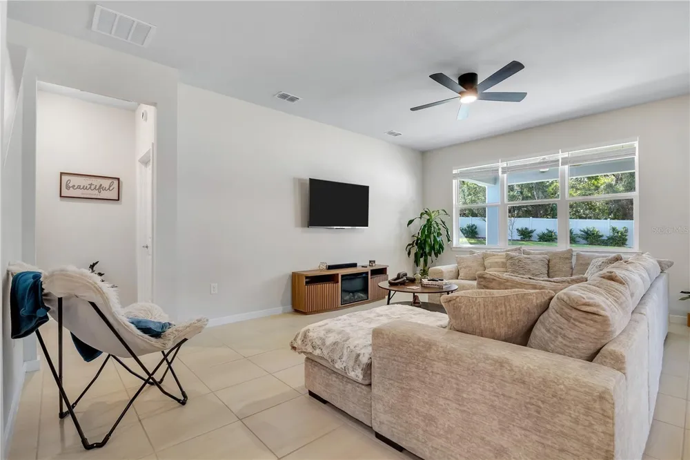 3987 MEANDERING BAY DRIVE Apopka, FL 32712