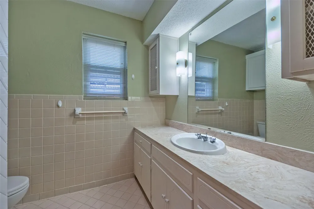 4709 Skillman Street #B Dallas, TX 75206