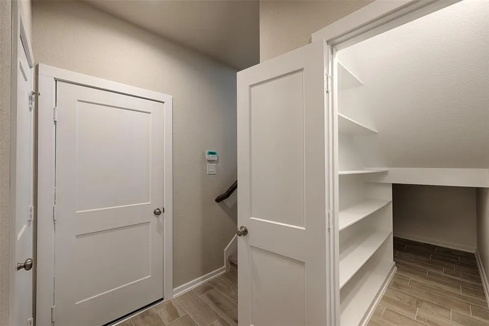 115 Handley Drive Montgomery, TX 77316