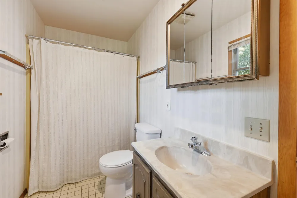 3511 Lake Allegan Drive Allegan, MI 49010