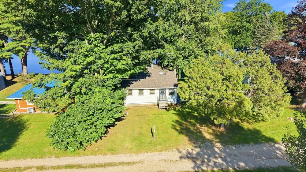 3511 Lake Allegan Drive Allegan, MI 49010