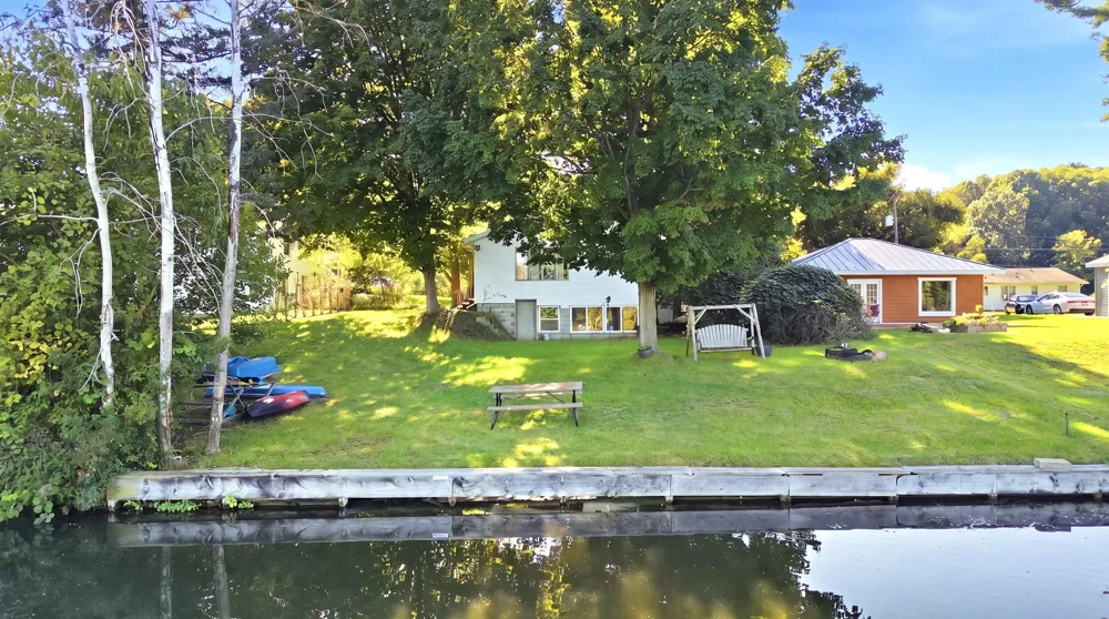 3511 Lake Allegan Drive Allegan, MI 49010