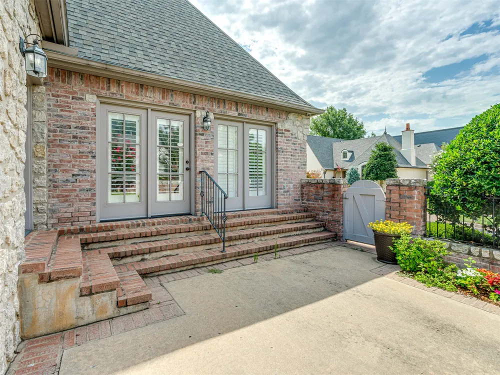 10137 S 77th EastPlace Jenks, OK 74133