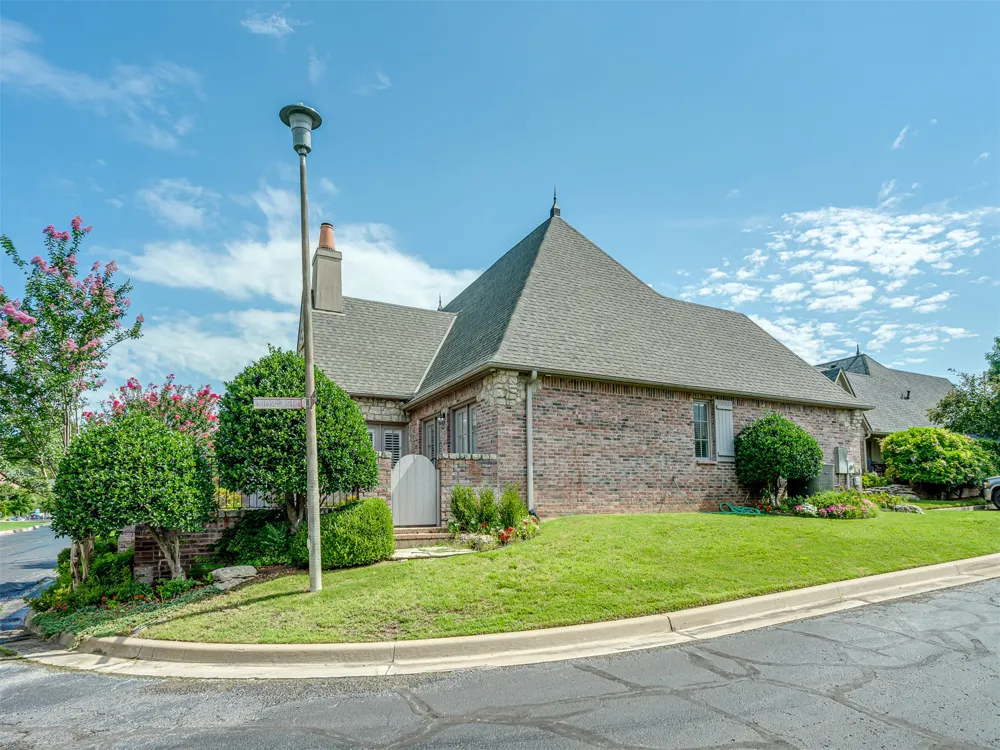 10137 S 77th EastPlace Jenks, OK 74133