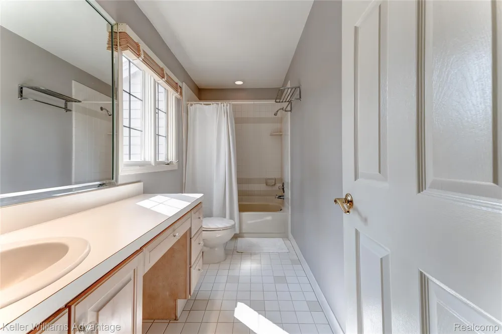 18048 Blue Heron Drive W Northville Township, MI 48168