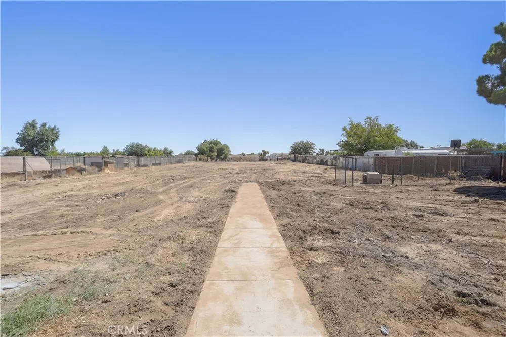 40624 166th E Lancaster, CA 93535