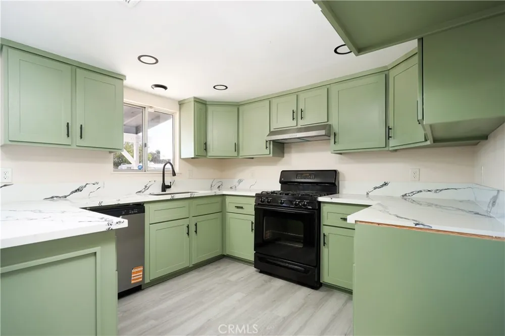 40624 166th E Lancaster, CA 93535