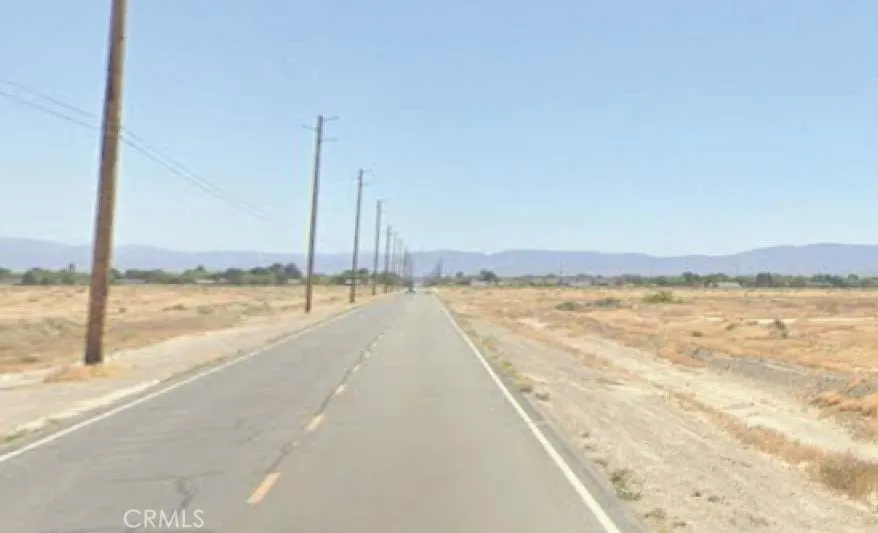 10th ST W Lancaster, CA 93536