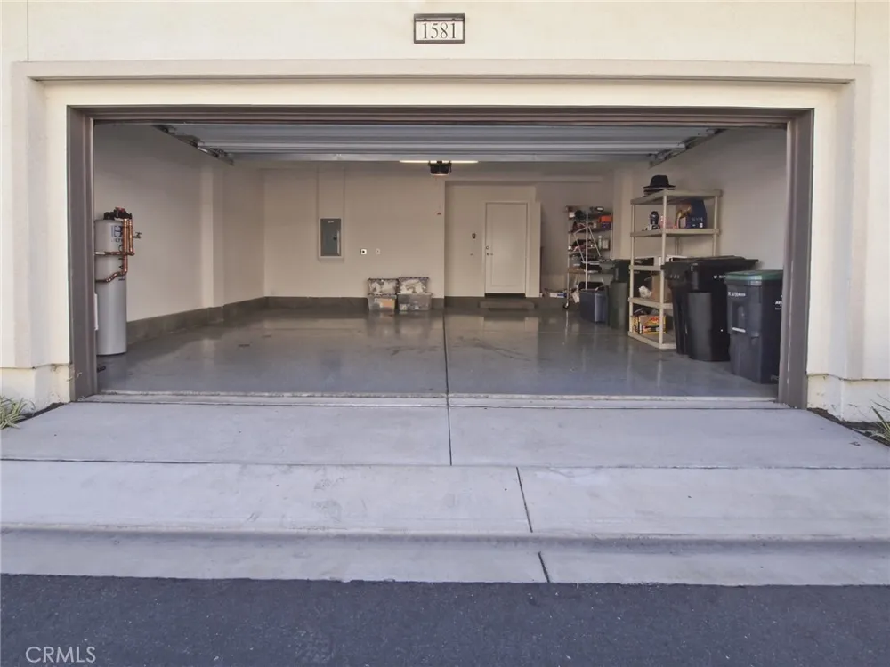 1581 E Lincoln Anaheim, CA 92805