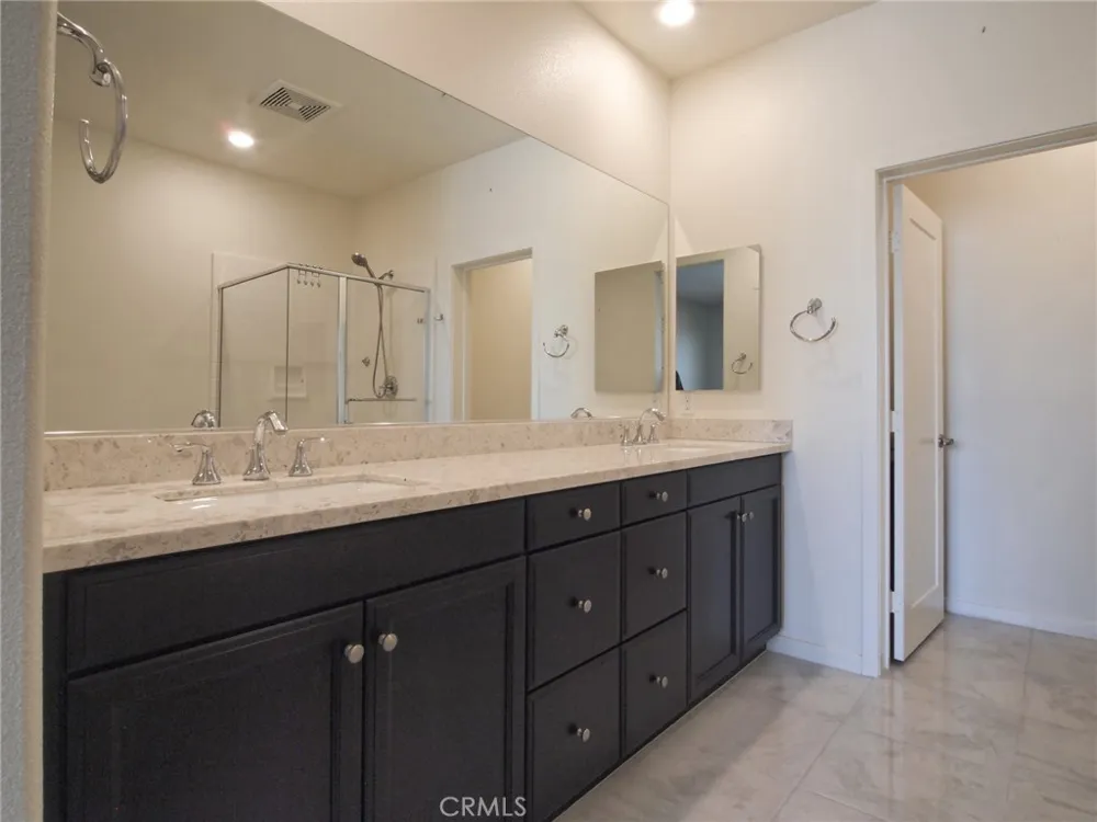 1581 E Lincoln Anaheim, CA 92805