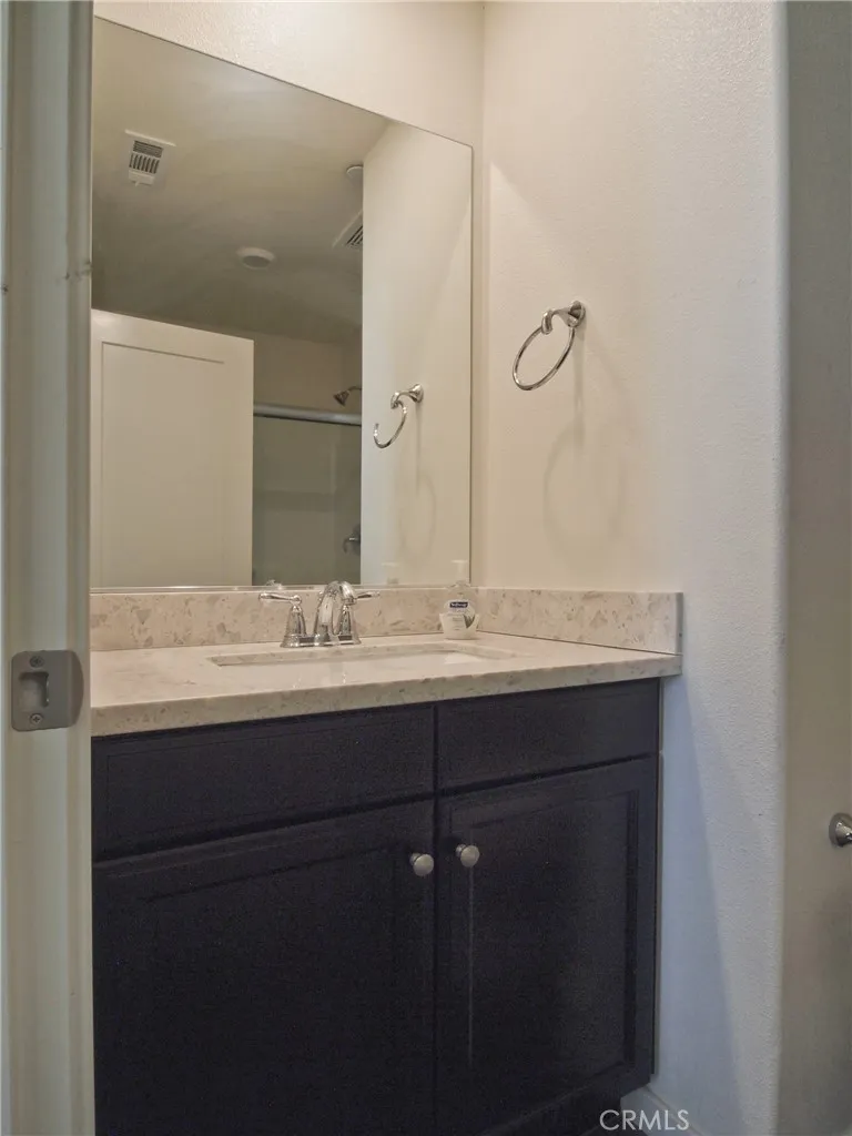1581 E Lincoln Anaheim, CA 92805