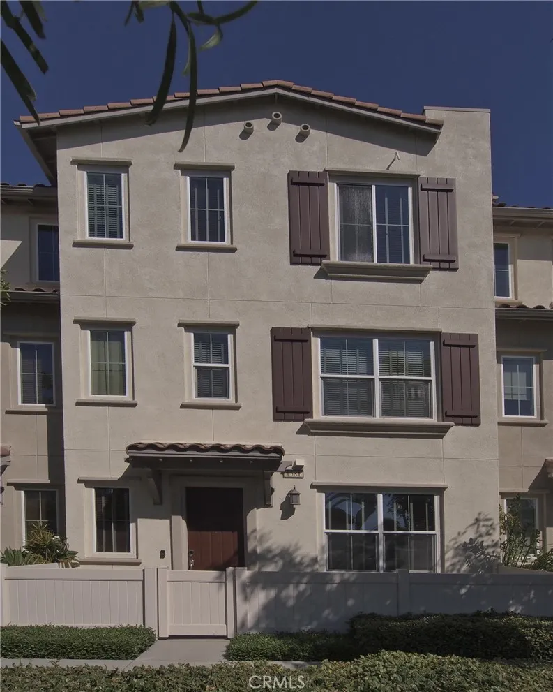 1581 E Lincoln Anaheim, CA 92805