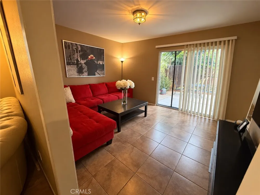 9141 Vincente Way Los Angeles, CA 91343