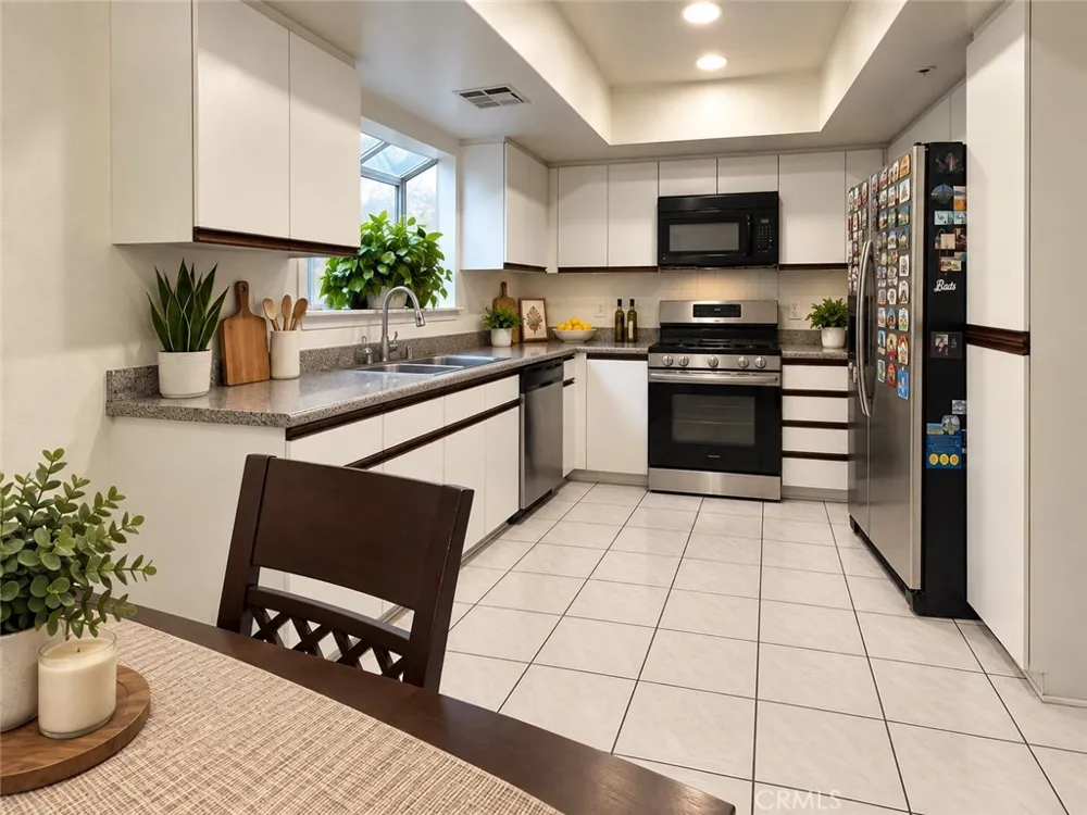 9141 Vincente Way Los Angeles, CA 91343