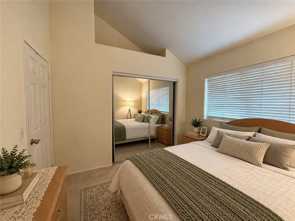 9141 Vincente Way Los Angeles, CA 91343