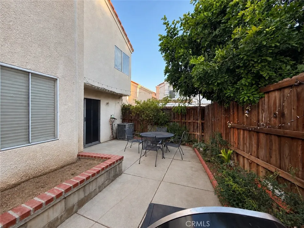 9141 Vincente Way Los Angeles, CA 91343