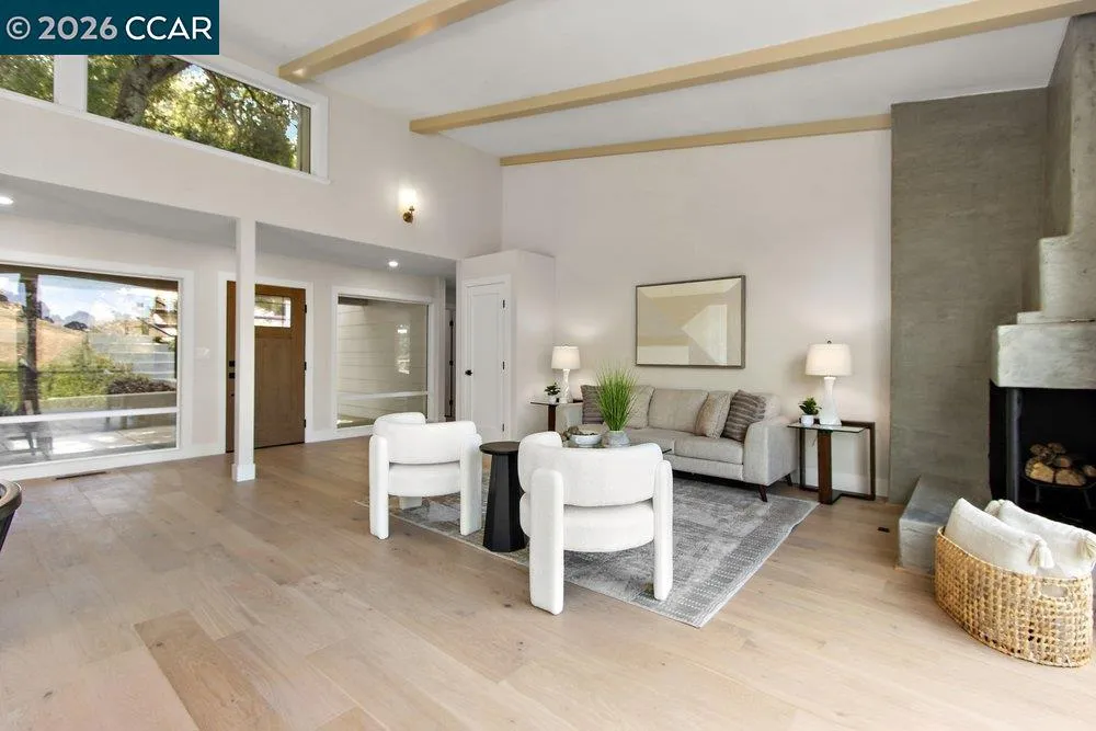 16 Sunnyside Ct Orinda, CA 94563