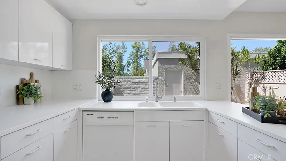 2 Sunflower Irvine, CA 92604