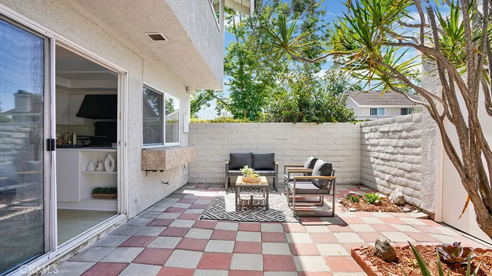 2 Sunflower Irvine, CA 92604
