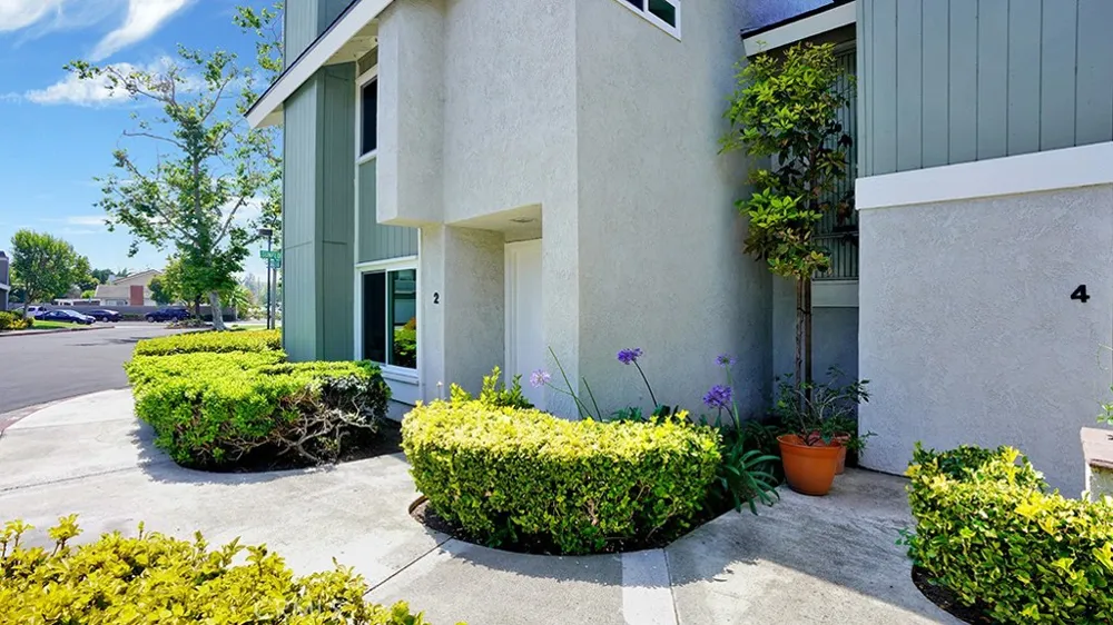 2 Sunflower Irvine, CA 92604