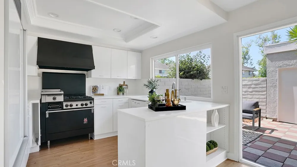 2 Sunflower Irvine, CA 92604
