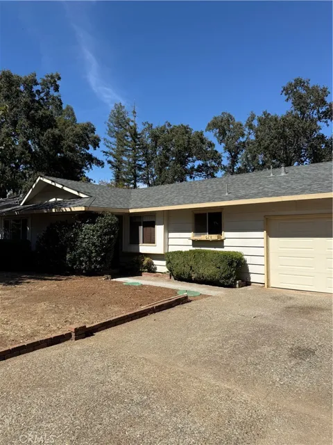 628 Vallombrosa Lane