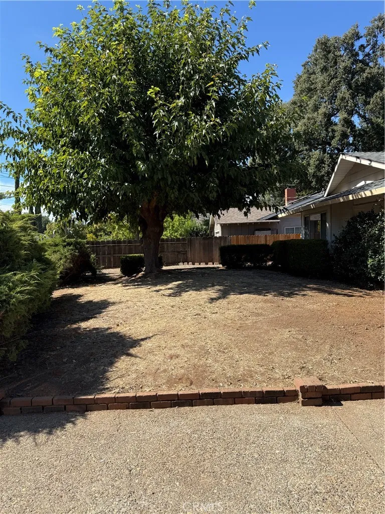 628 Vallombrosa Lane Chico, CA 95926