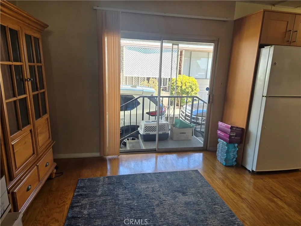 3945 Bradford #122 La Verne, CA 91750