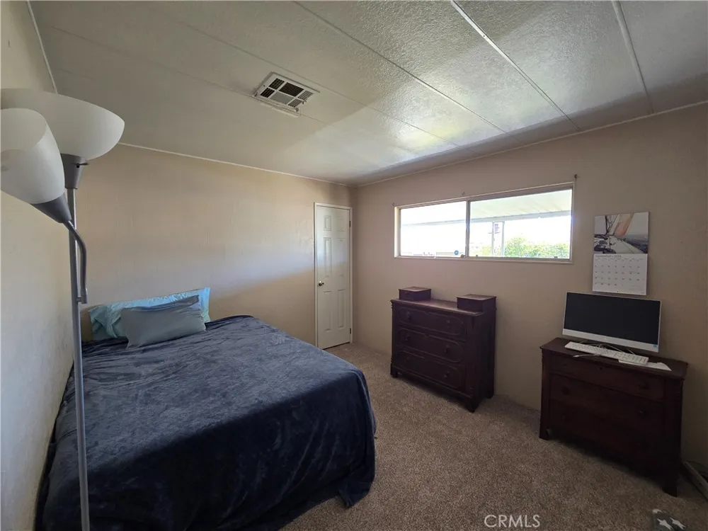 3945 Bradford #122 La Verne, CA 91750