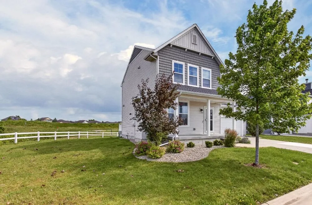 4108 Palomino Drive East Lansing, MI 48823