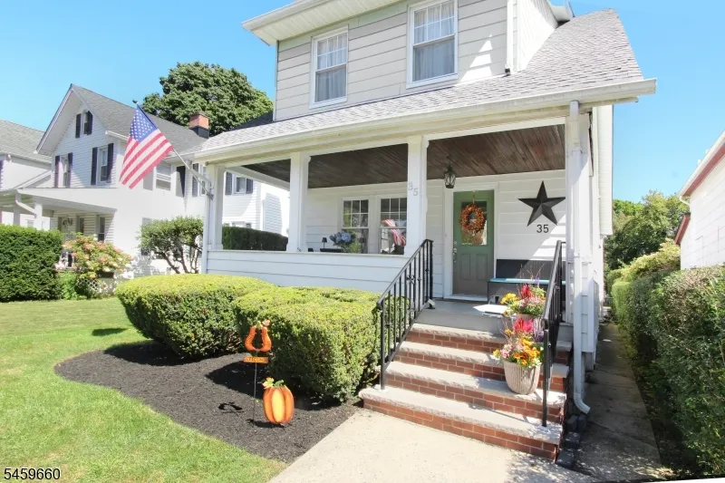 35 Essex Ave Bloomfield, NJ 07003