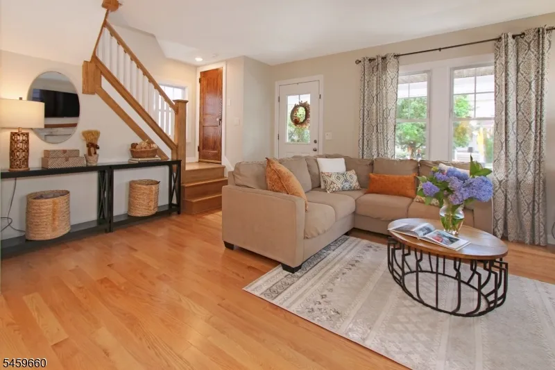 35 Essex Ave Bloomfield, NJ 07003