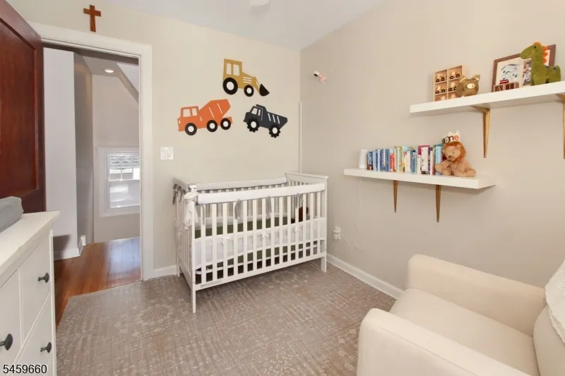 35 Essex Ave Bloomfield, NJ 07003