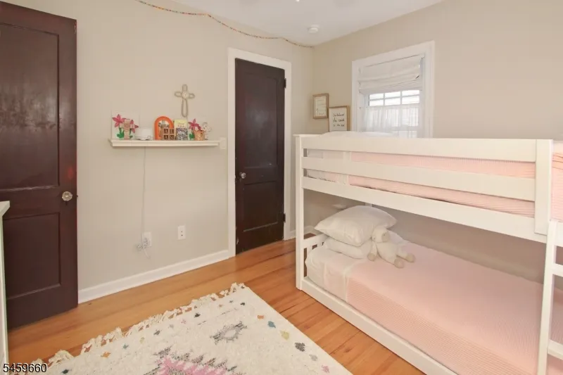 35 Essex Ave Bloomfield, NJ 07003