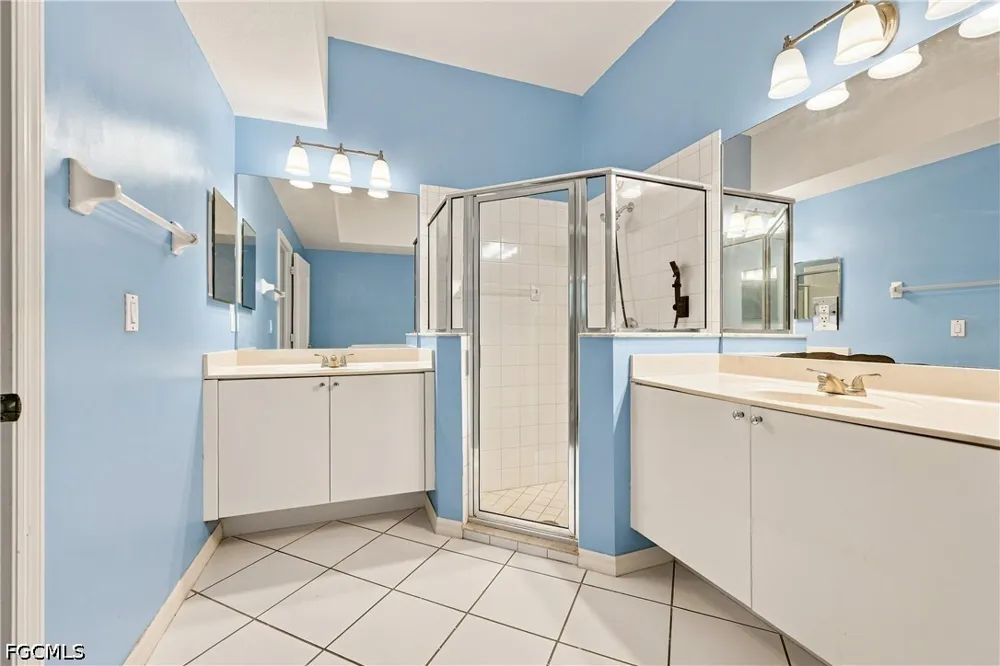 Keystone Lake Drive Cape Coral, FL 33909